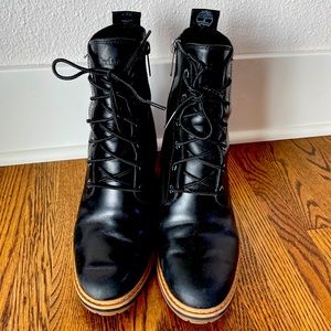 Timberland lace up leather boots!